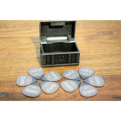 Ogre Guitar Metal Treasure Chest Guitar & Bass Pick Case Holder & 10 Picks Gray