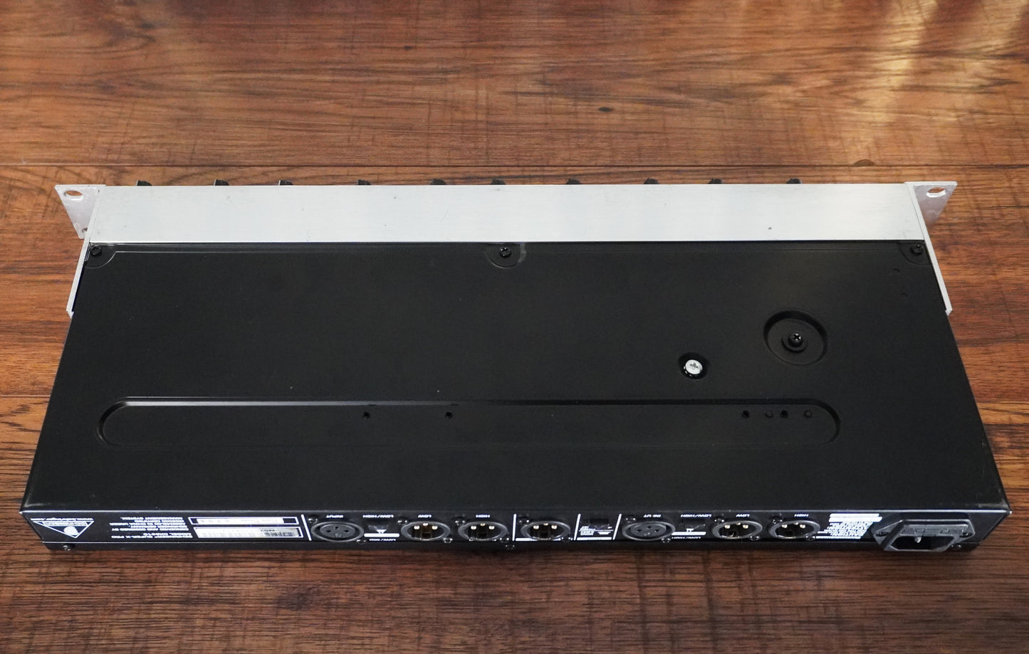 Behringer Super-X Pro CX2310 Stereo 2-Way/Mono 3-Way Crossover Rackmount Used
