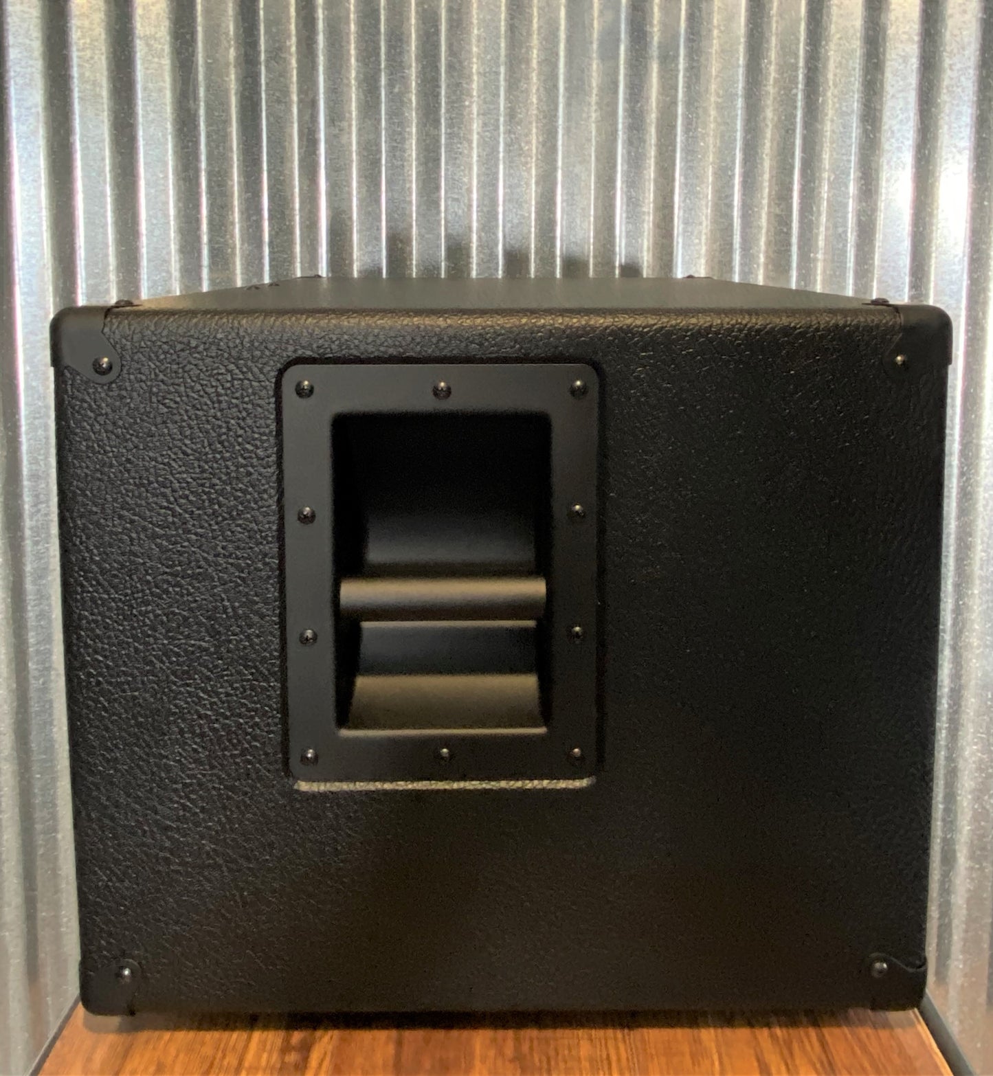 Genzler BA210-3 STRAIGHT NEO 2x10” & 4x3” Array 500 Watt 8 ohm Bass Amplifier Speaker Cabinet Demo