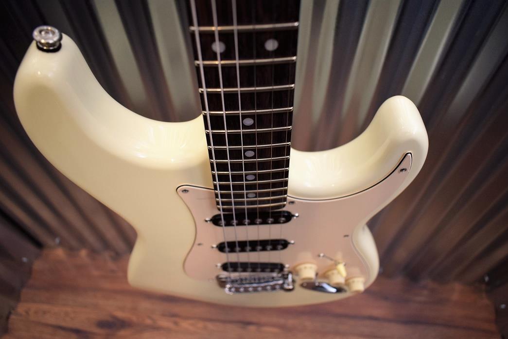 G&L Guitars USA S-500 Vintage White Electric Guitar & Hardshell Case S500 #7634