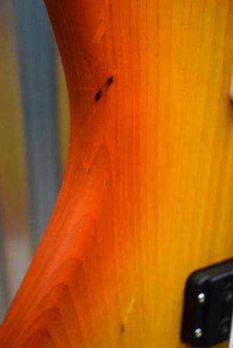 G&L Tribute M-2000 4 String Bass Honeyburst 3 Band Active EQ & Case M2000 #0443