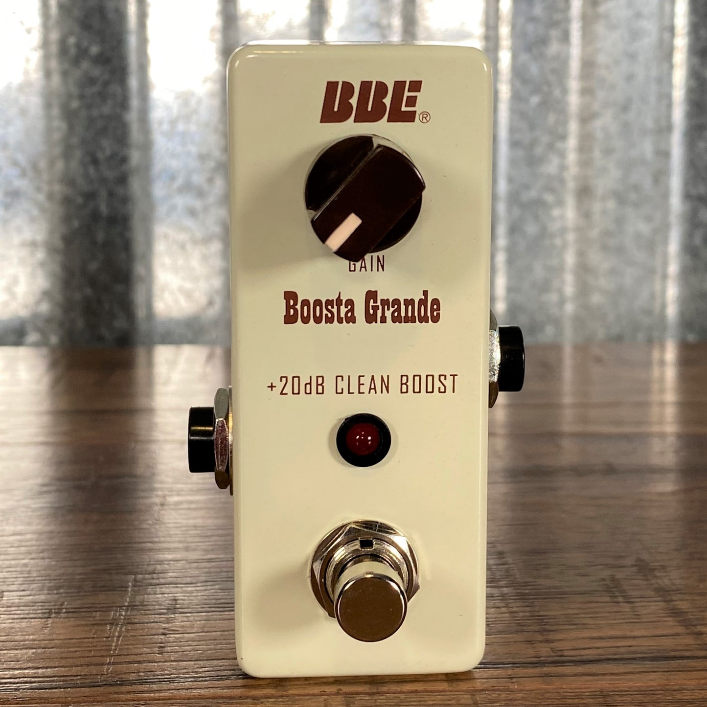 BBE Sound Boosta Grande MBG-20 20db Clean Boost Guitar Effect Pedal Demo