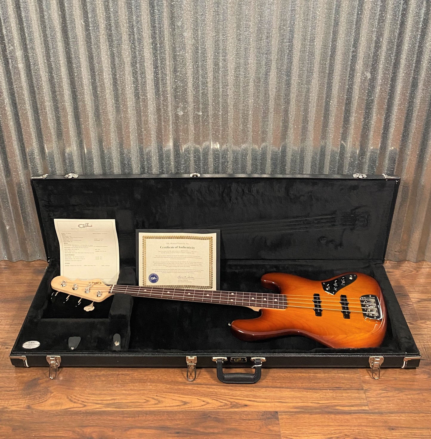 G&L USA JB Old School Tobacco Sunburst 4 String Fretless Bass & Case #6416