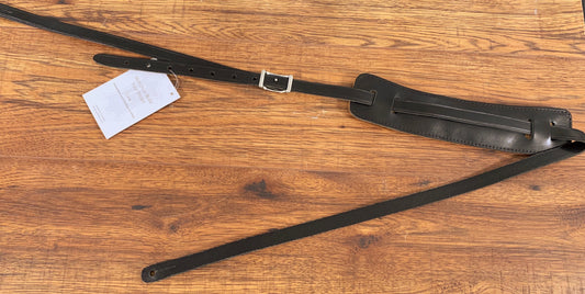 Levy's M25-BLK 5/8" Veg-tan Leather Classic 50's Pad Veg-tan Leather Guitar Strap Black