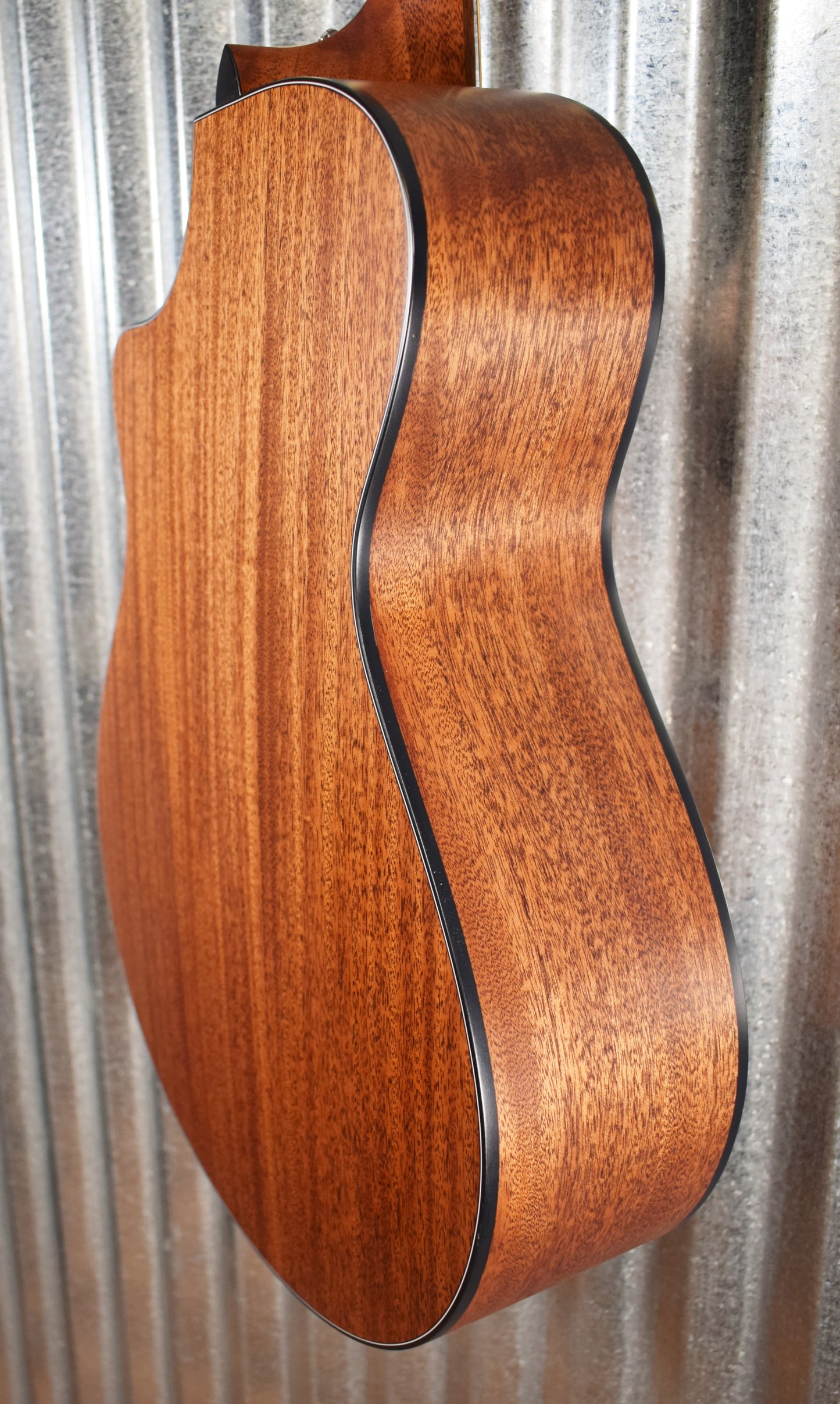 Breedlove Organic Wildwood Concerto Satin CE Acoustic Electric Guitar & Bag #3818