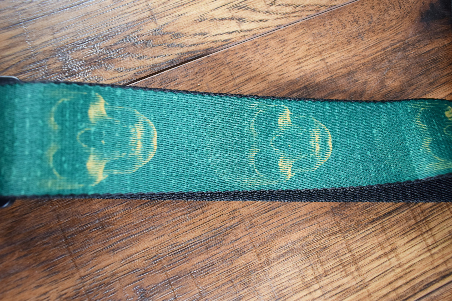 Levy's MPD2-113 2" Polyester Guitar Bass Strap Green & Mustard Scanned Skull