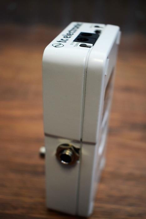 TC Electronic Polytune 3 Chromatic Tuner + BonaFide Buffer Guitar Effect Pedal Demo