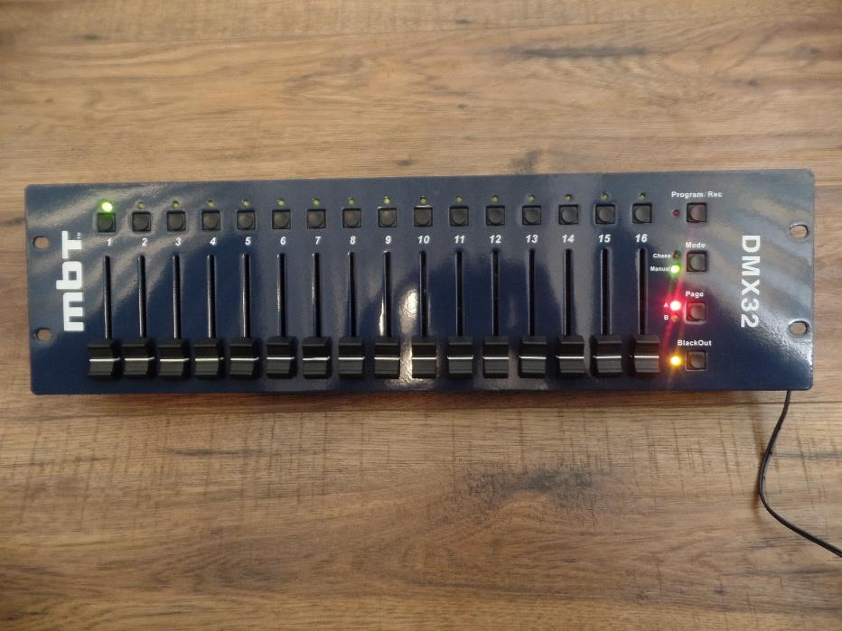 MBT DMX32 32 Channel Rack Mount or Table Top DMX DJ Stage Lighting Controller