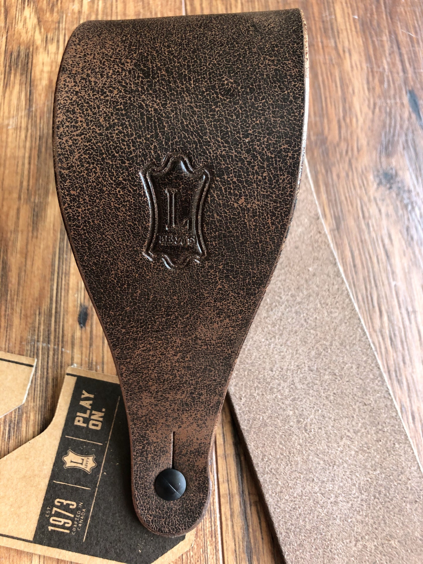 Levy's M17D-DBR 2.5" Adjustable Distressed Veg-Tan Leather Guitar & Bass Strap Dark Brown