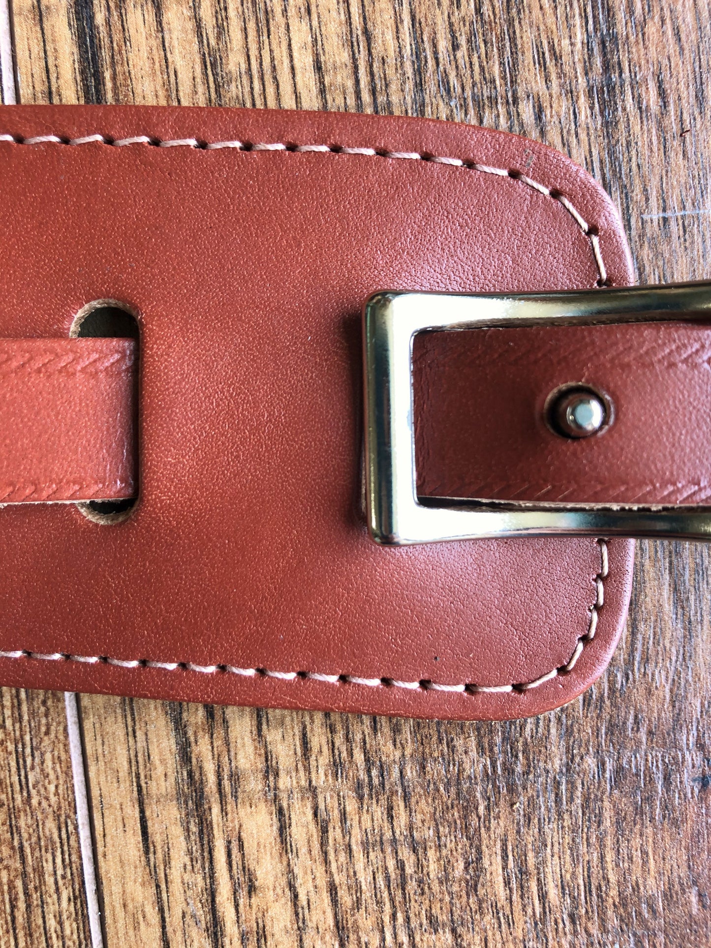 Levy's M25-WAL 5/8" Veg-Tan Leather Guitar & Bass Strap Walnut