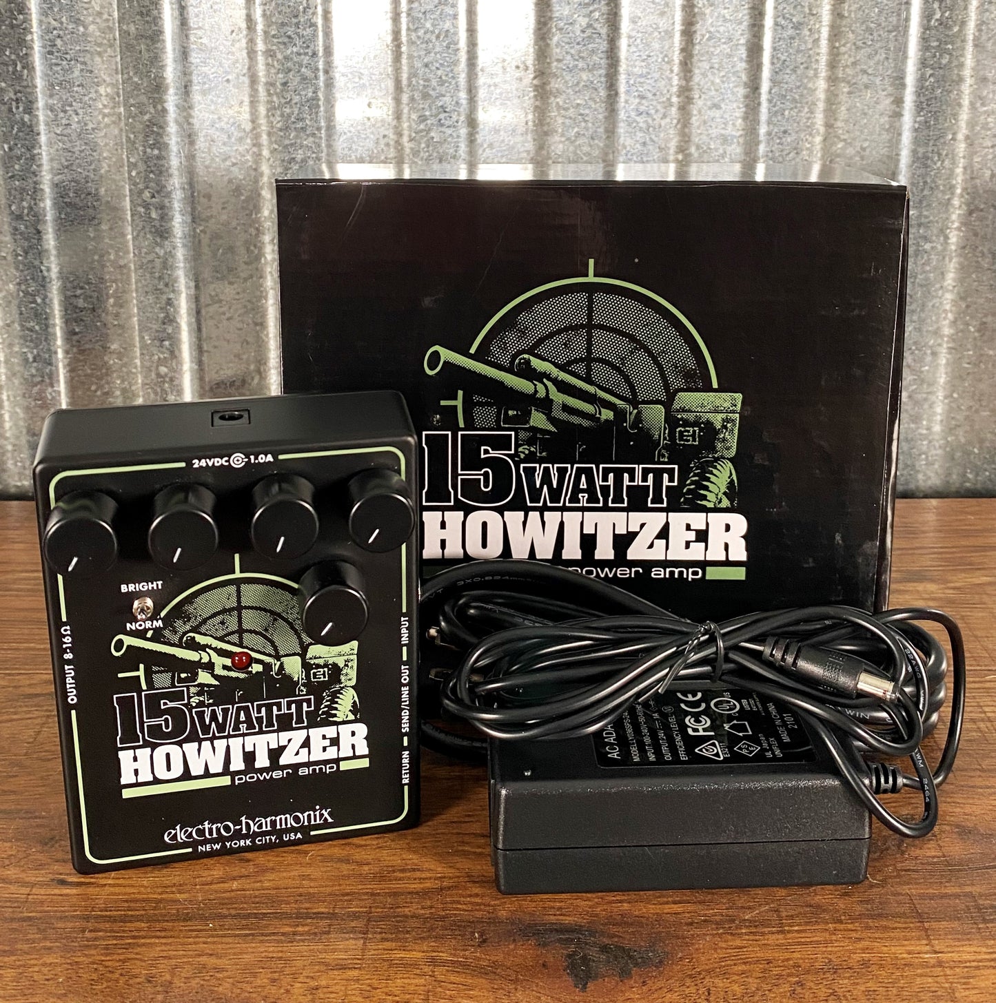 Electro-Harmonix EHX 15 Watt Howitzer Preamp Power Amp Guitar Effect Pedal Demo