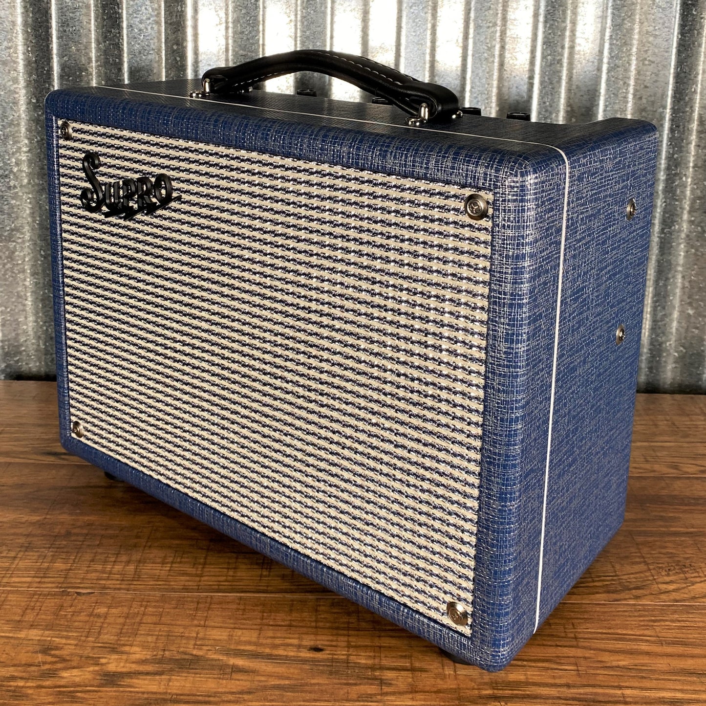 Supro 1605RJ '64 Reverb 8" Jenson 5 Watt All Tube Guitar Amplifier Combo