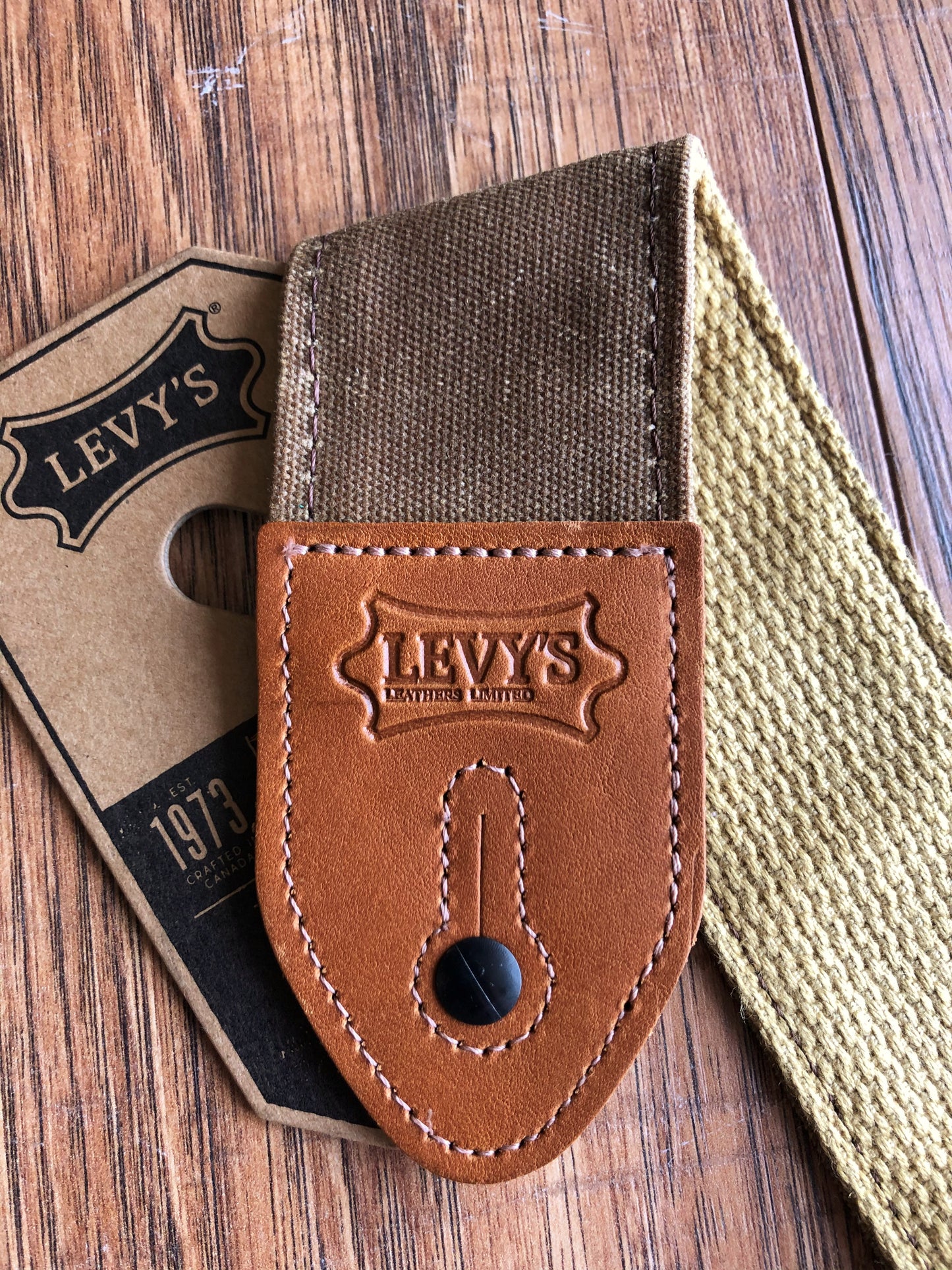 Levy's M7WC-TAN 2" Waxed Canvas Guitar & Bass Strap Tan