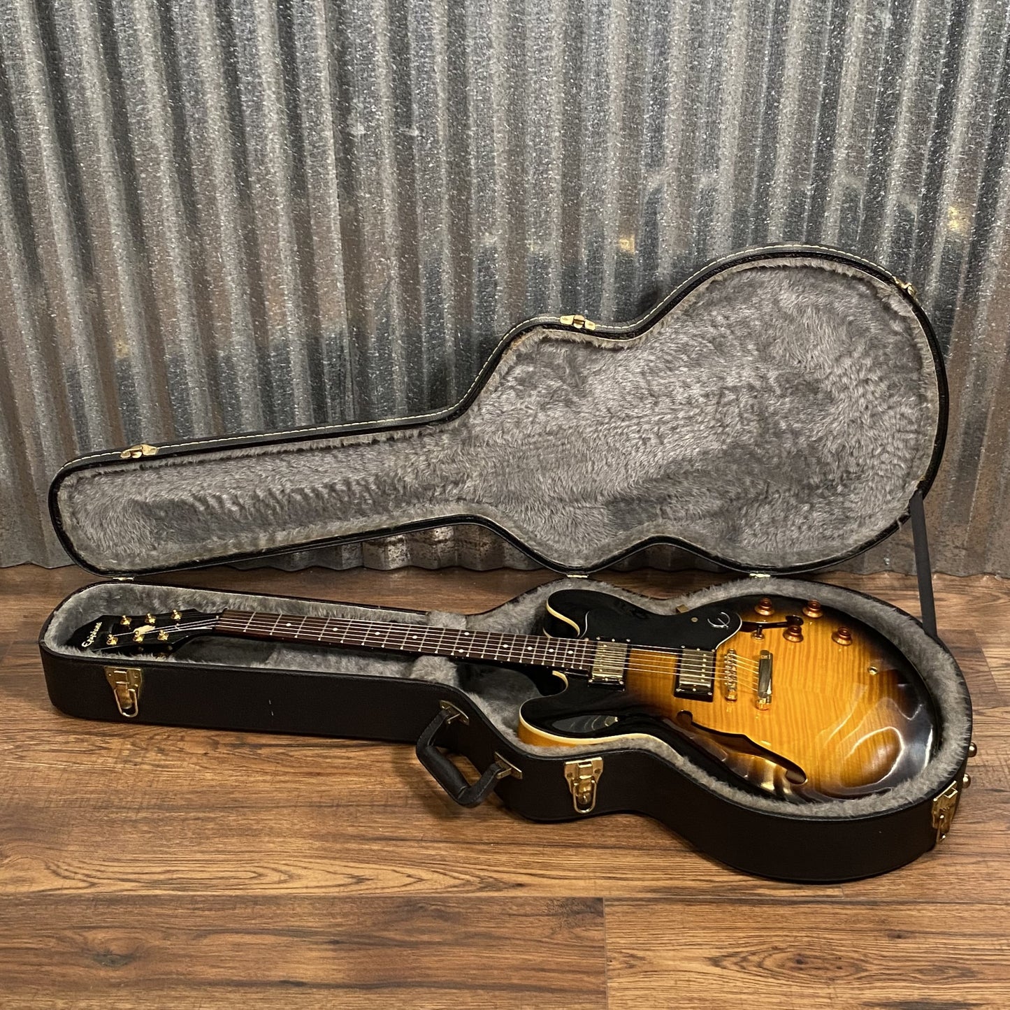 Epiphone ES 335 DOT Deluxe Flame Top Vintage Sunburst Guitar & Case #0998 Used