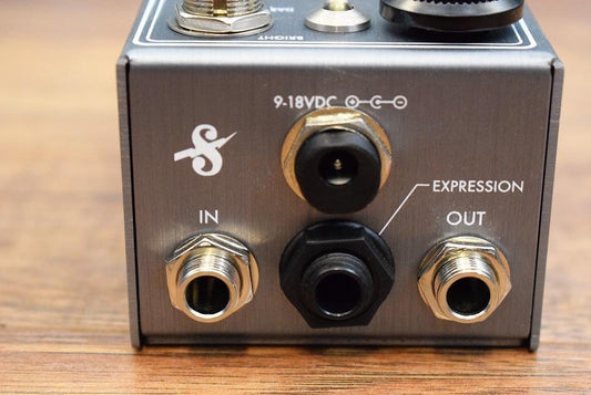 Supro USA 1303 Boost 20db J-Fet Design Guitar Bass Effects Pedal