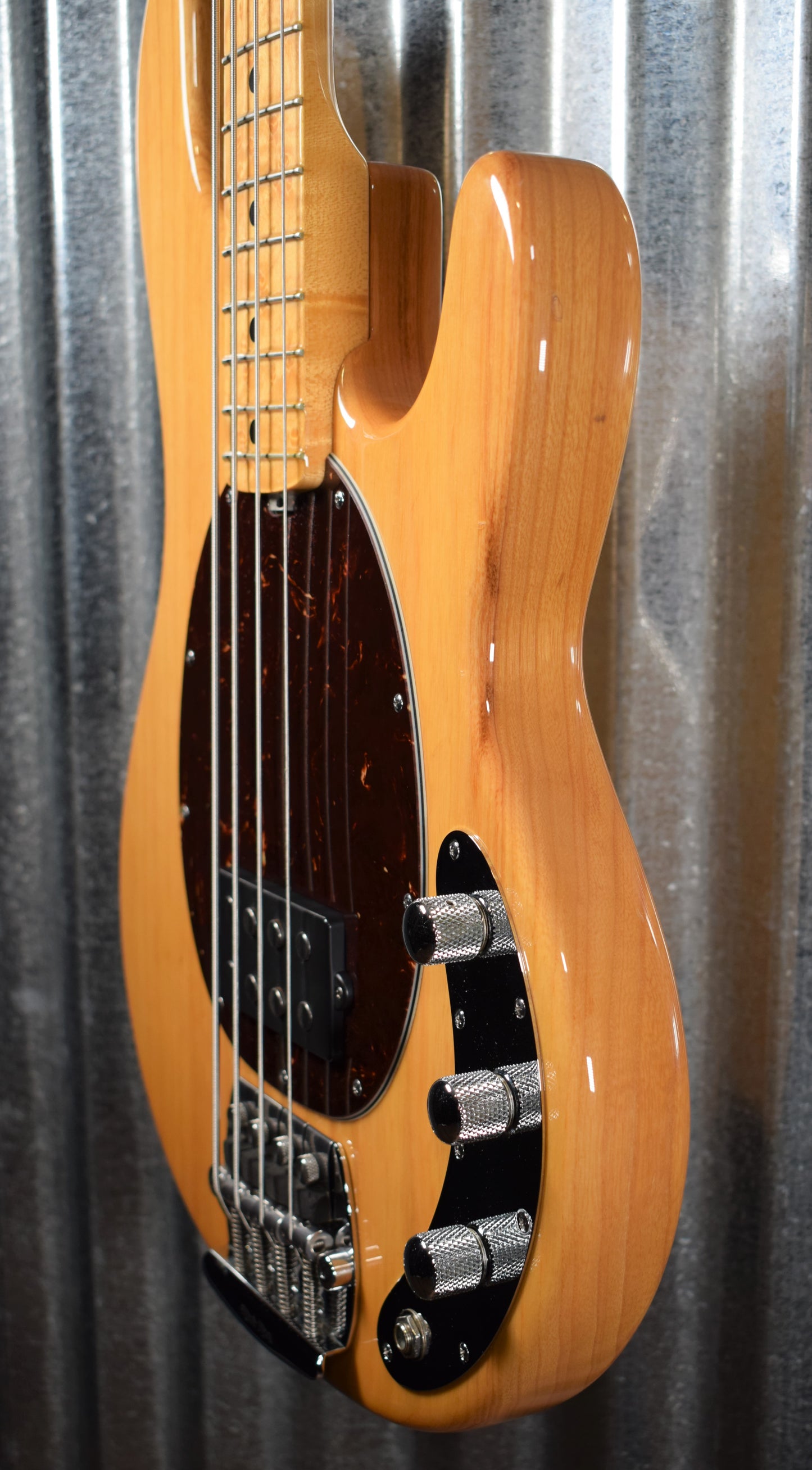 Ernie Ball Music Man Classic Stingray 4 H Natural Birdseye Maple Bass & Case #7122 Used