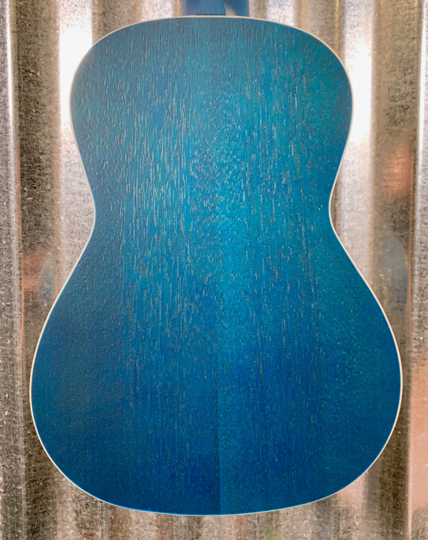 Ortega Guitars RUOCEAN Ocean Blue Okoume Top Concert Ukulele