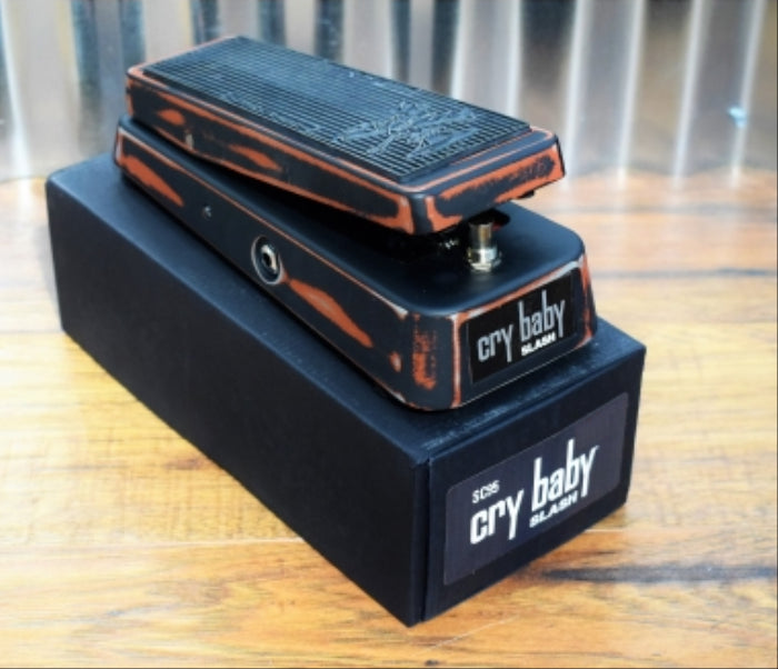 Dunlop SC95 Slash Cry Baby Classic Wah Guitar Effect Pedal Distressed –  Specialty Traders