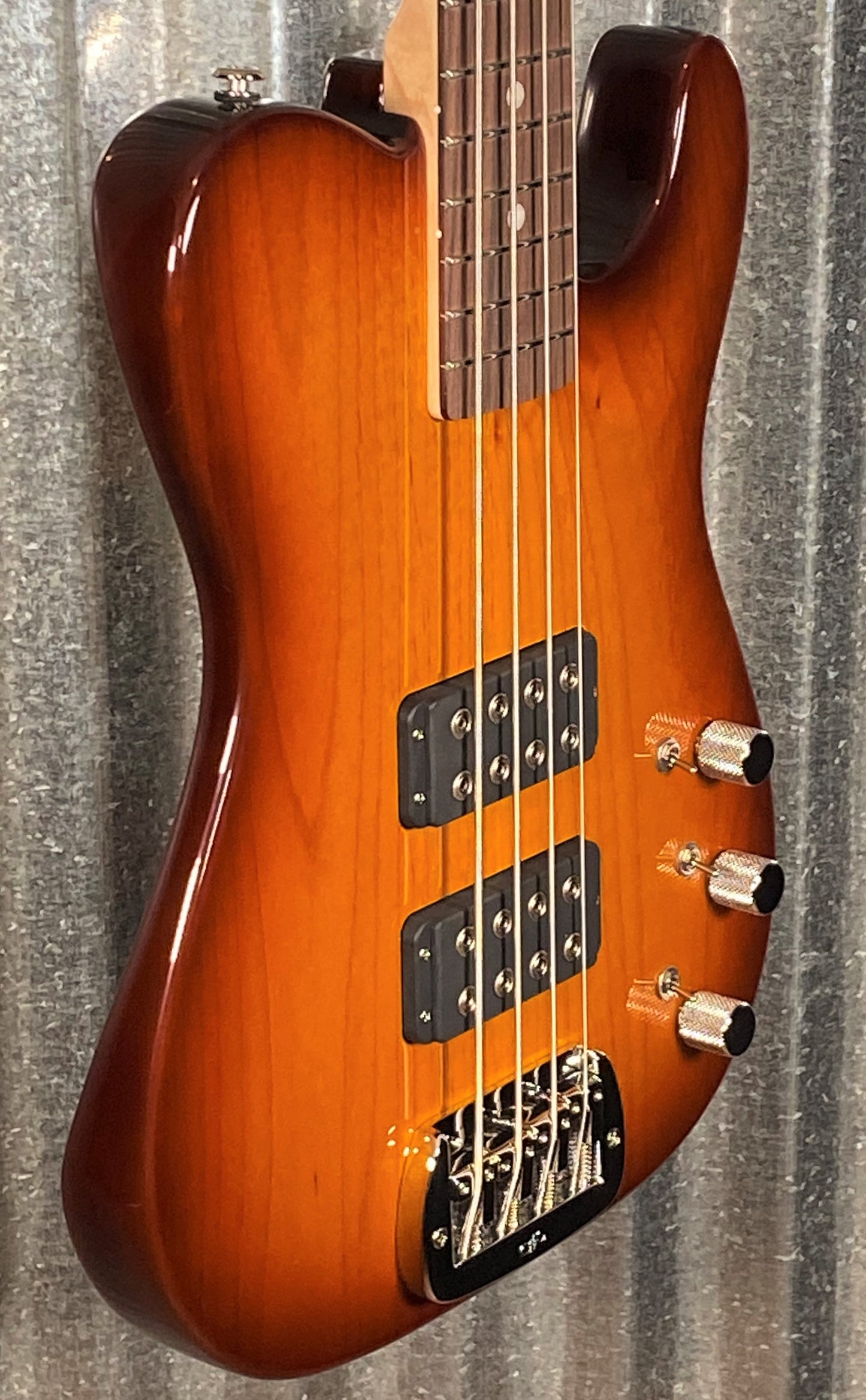 G&L USA ASAT Bass Old School Tobacco Sunburst 4 String Bass & Case #6007