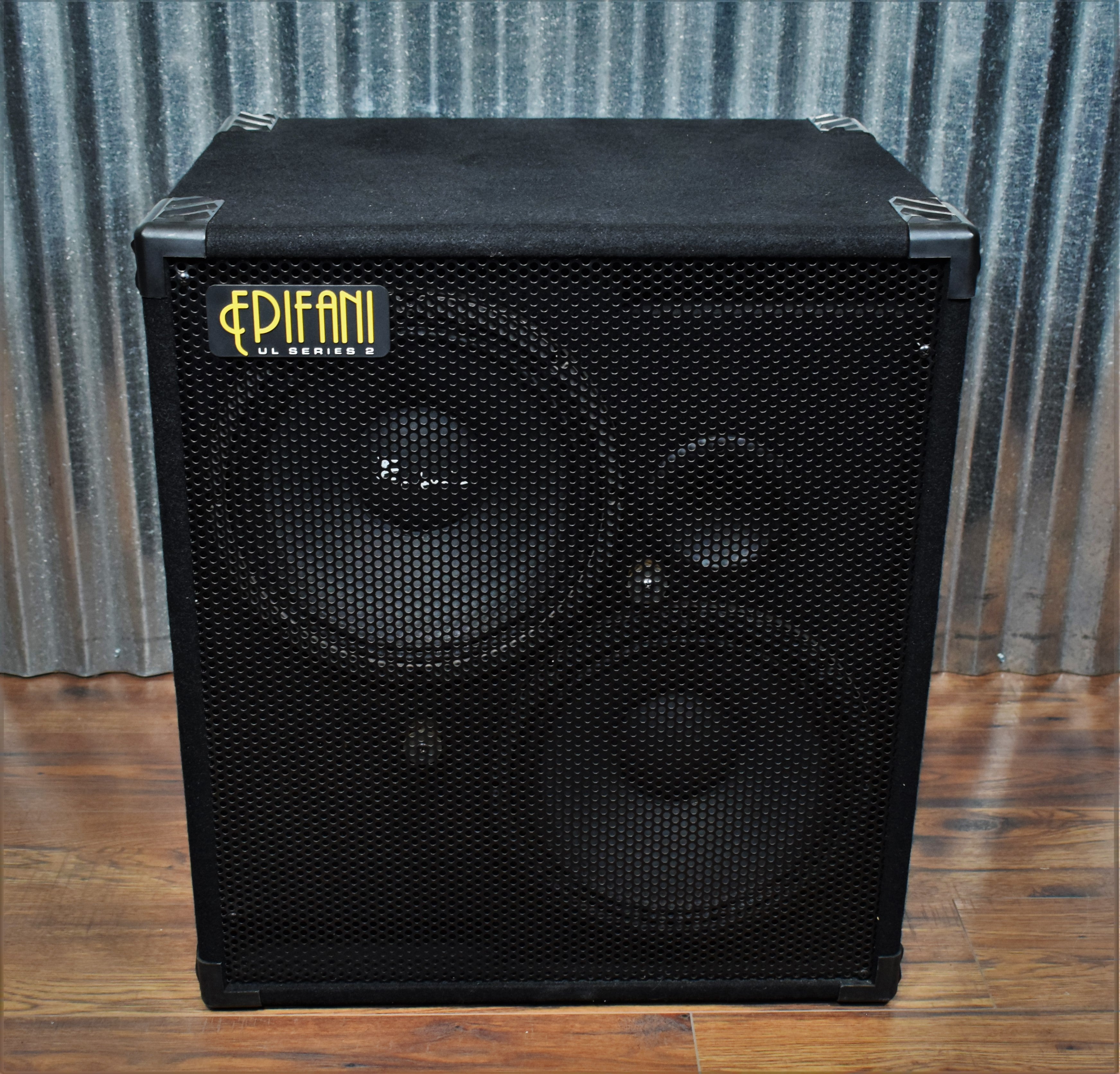 Epifani UL-212 Ultralight 2x12 Bass Speaker Cabinet with Cover Used