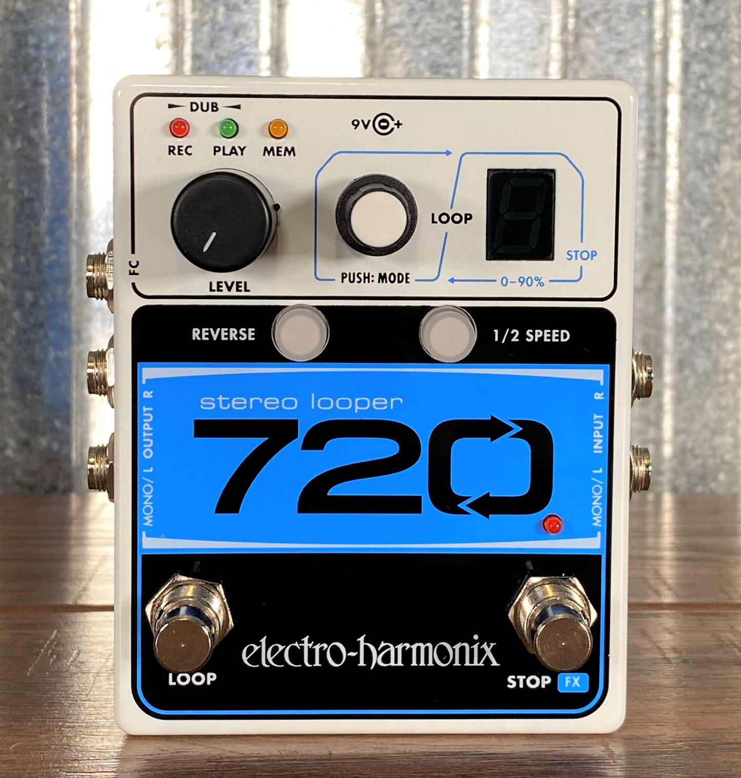 Electro-Harmonix EHX 720 Stereo Looper Guitar Effects Pedal & AC Adapter