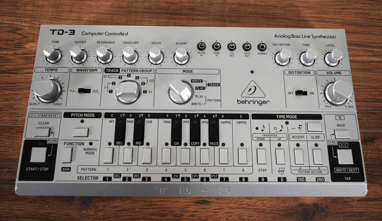 Behringer TD-3-SR Analog Bass Line Synthesizer Silver