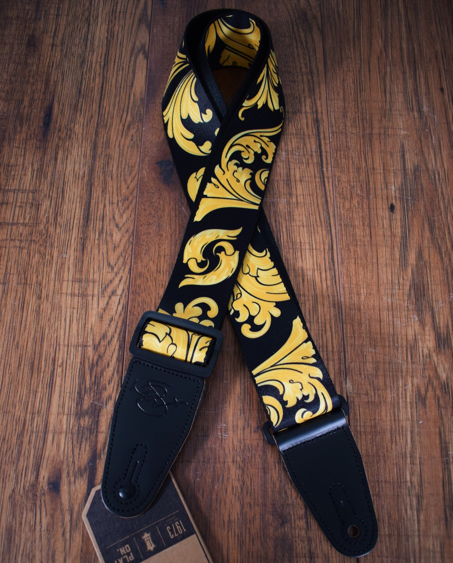 Levy's MNSP2-001 Nita Strauss 2" Poly Print Guitar Strap Black & Gold
