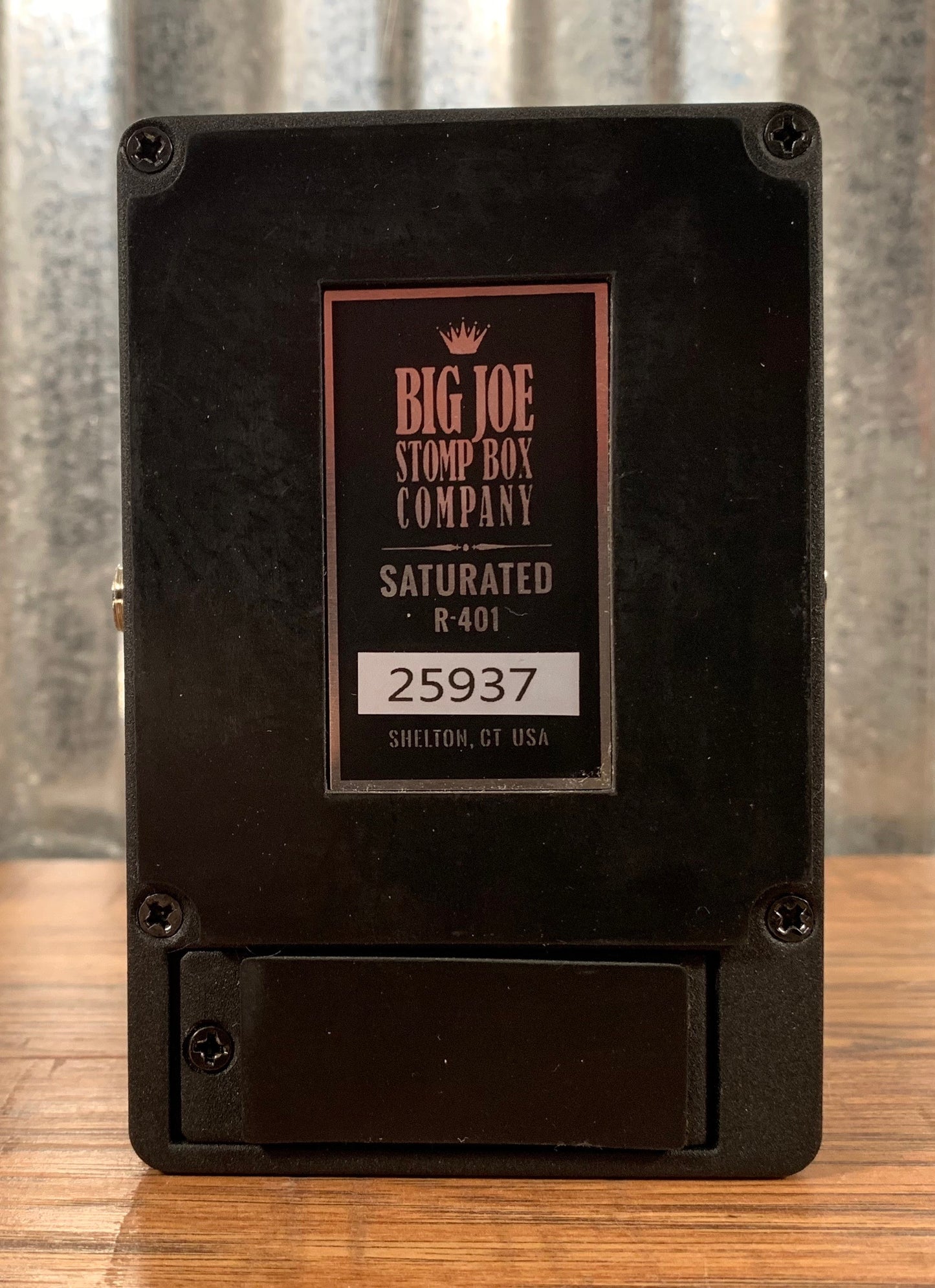 Big Joe Stomp Box Company Analog Saturated R-401 Raw Series Distortion Guitar Effects Pedal