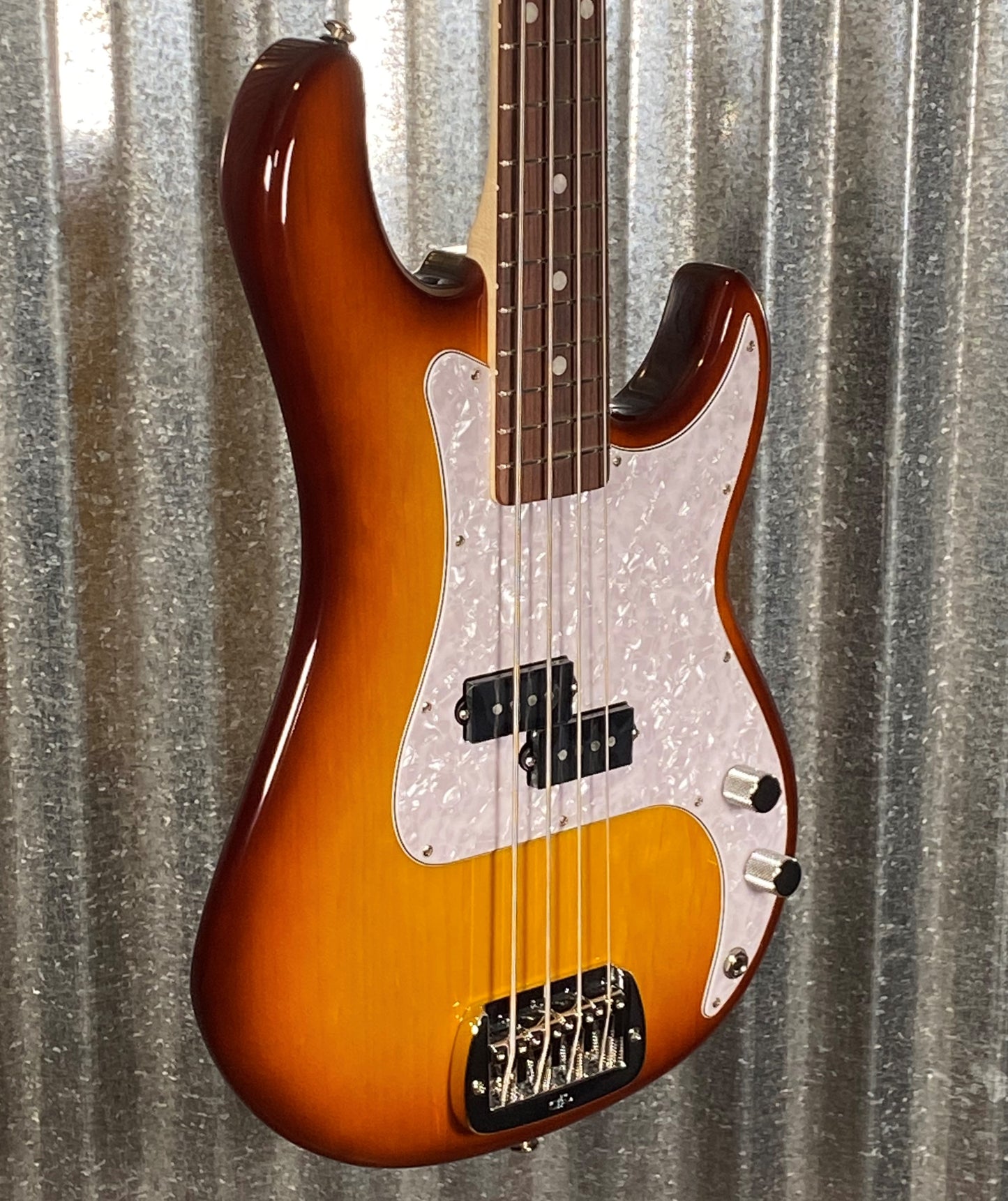 G&L USA LB-100 Old School Tobacco Sunburst 4 String Bass & Bag LB100 #5141 Used