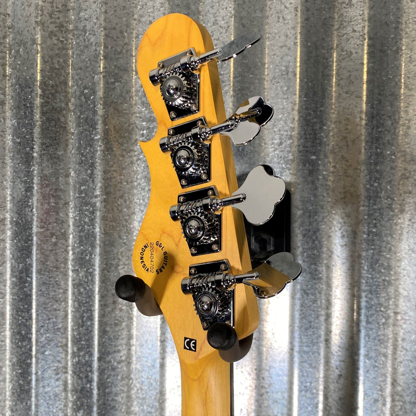 G&L Tribute JB 4 String Jazz Bass 3 Tone Sunburst #4702