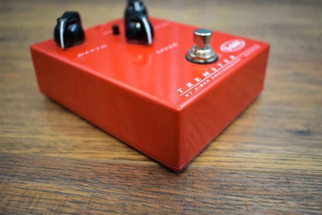 T-Rex Effect Tremster Tremolo Vibrato Guitar Effect Pedal #5005