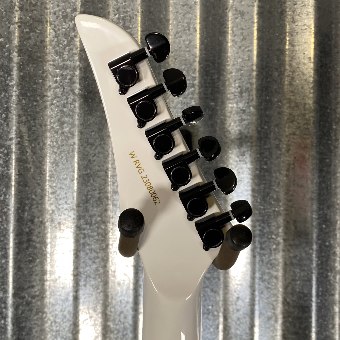 Westcreek Revenge Explorer White Guitar #0062 Used
