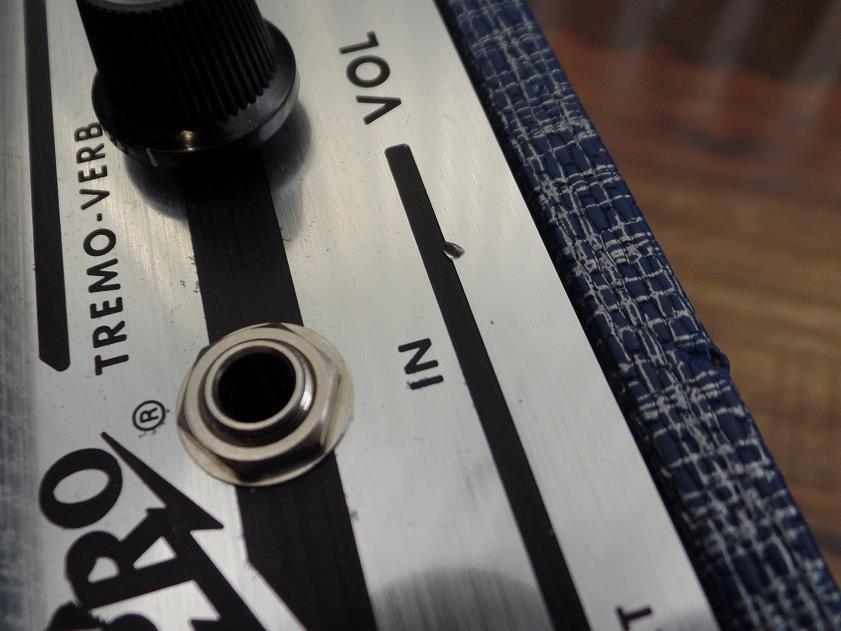 Supro USA 1622RT Tremo-Verb All Tube 25 Watt 1x10 Combo Amplifier #0776