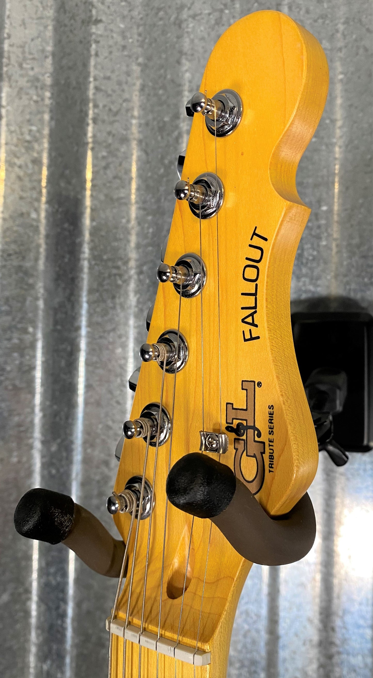 G&L Tribute Fallout Shell Pink Guitar #0738