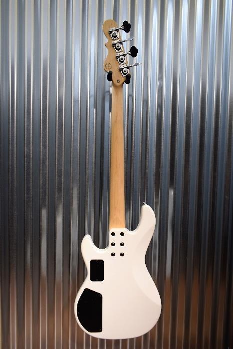 G&L Tribute M-2000 GTB 4 String Carved Top Gloss White Bass & Case M2000 #7566