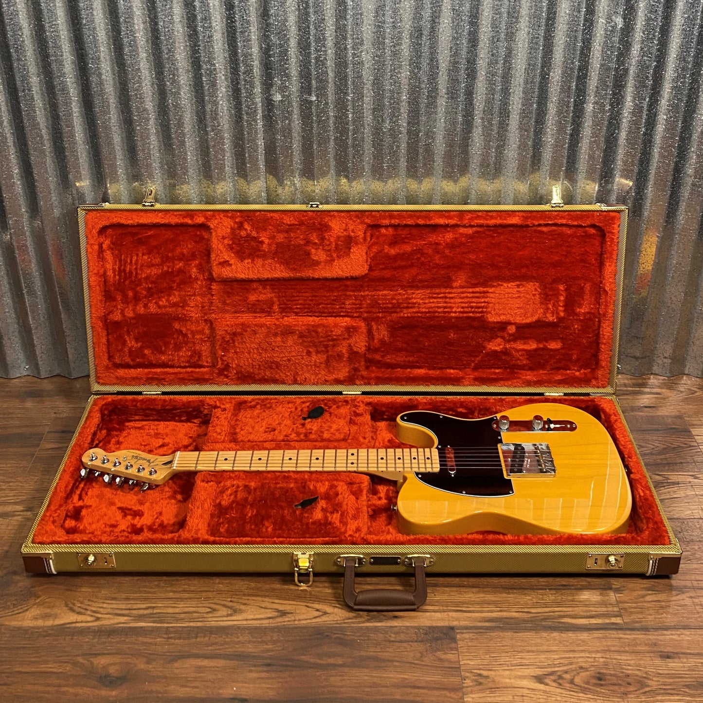 Fender Special Edition Deluxe Ash Telecaster Butterscotch Blonde & Case #4988 Used