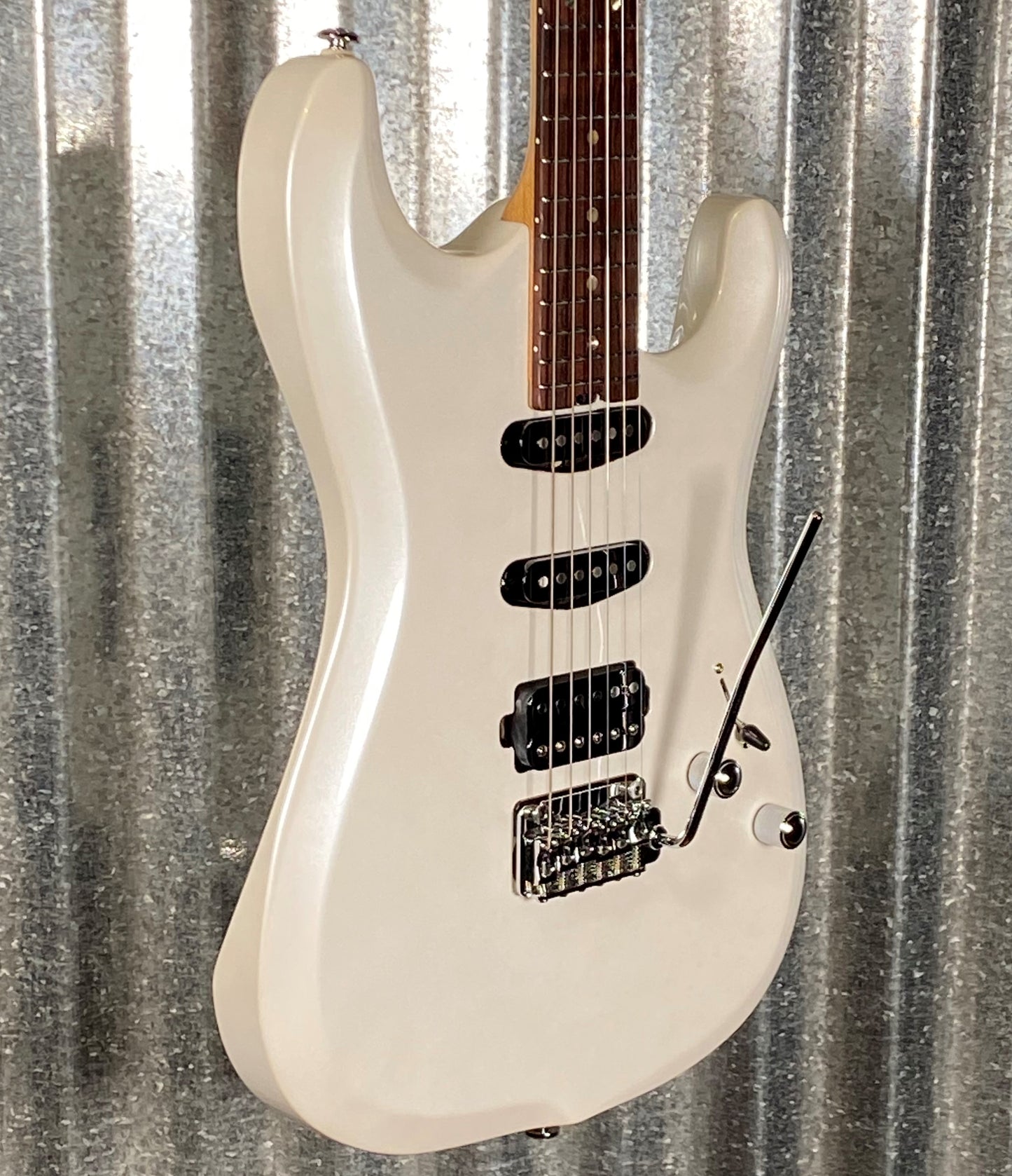 Musi Capricorn Fusion HSS Superstrat Pearl White Guitar #0130 Used