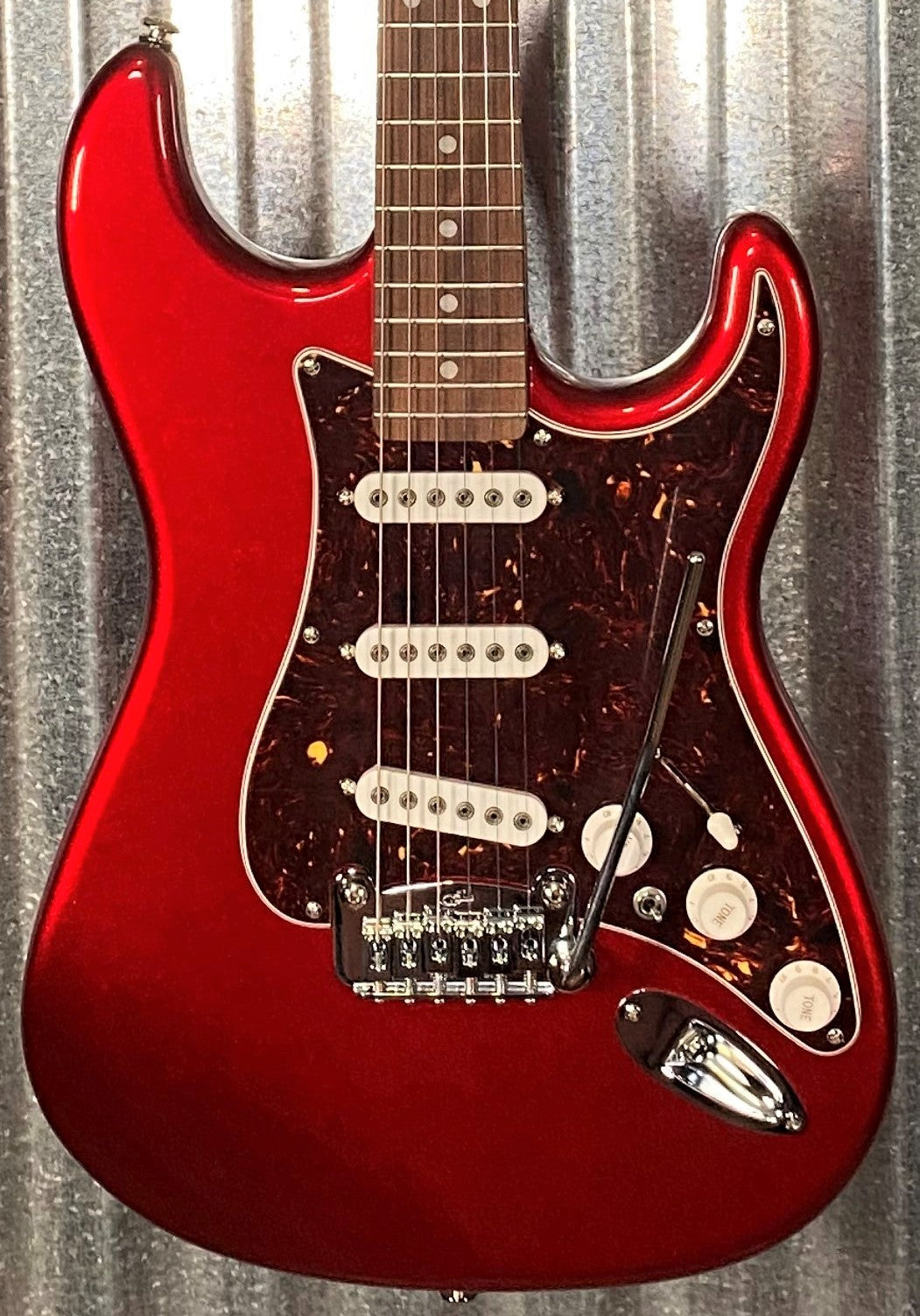 G&L USA Fullerton Deluxe S-500 Candy Apple Red Guitar & Bag S500 #2107