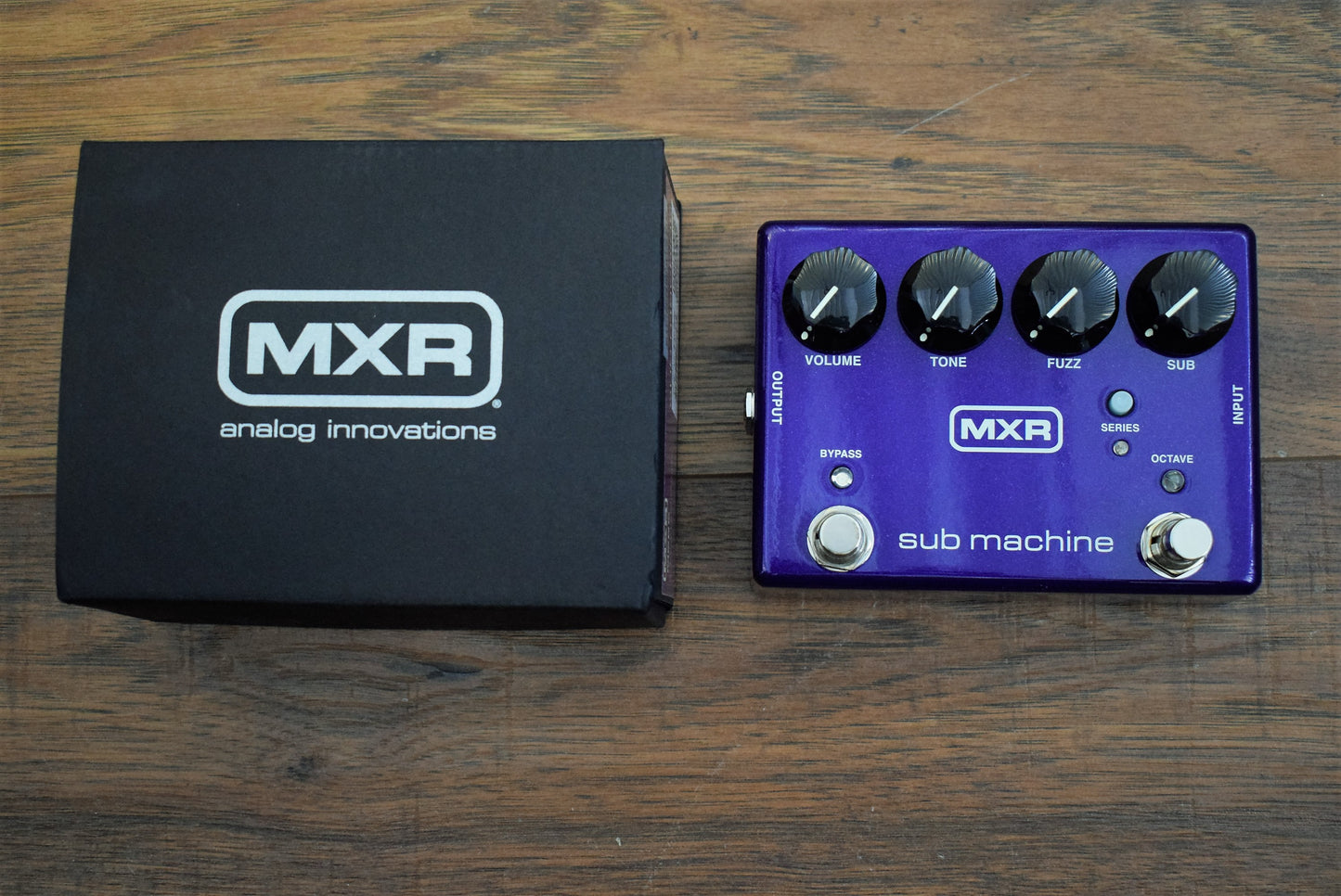 Dunlop MXR M225 Sub Machine Octave Fuzz Guitar Effect Pedal Demo