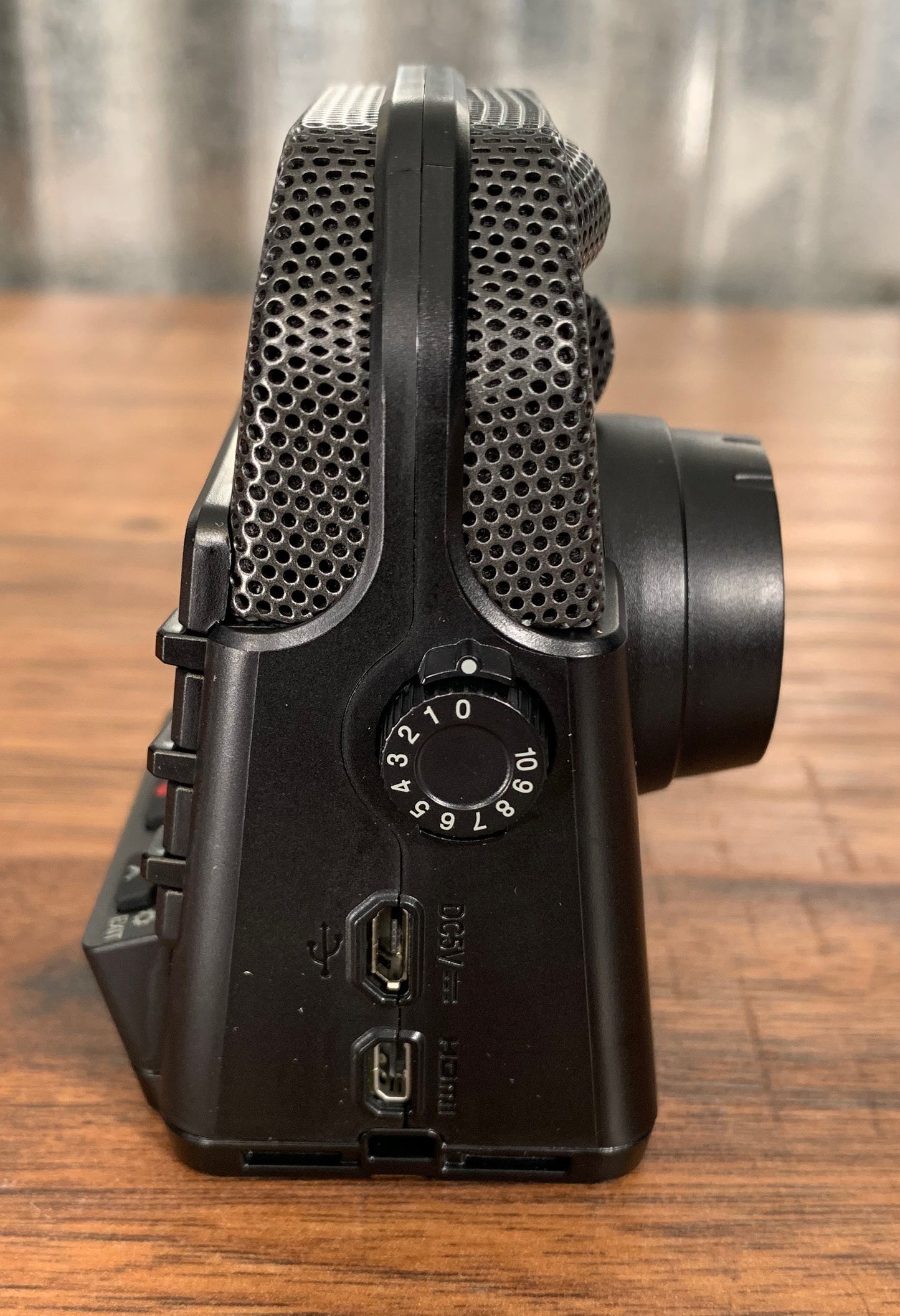 Zoom Q2n-4K HD Handy Video Camera & Stereo Audio Recorder Demo