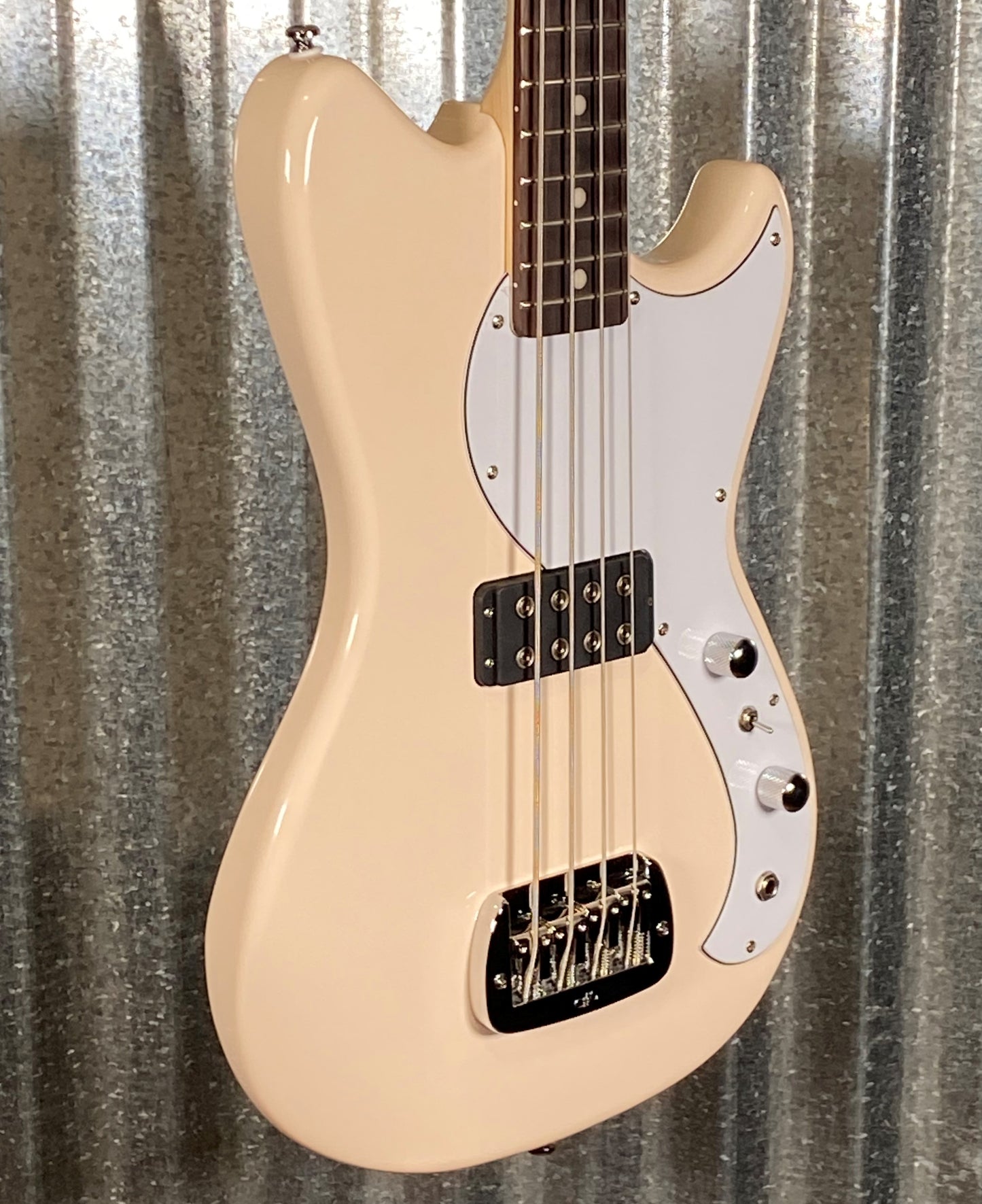 G&L Guitars Tribute Fallout Bass Short Scale 4 String Olympic White #6464