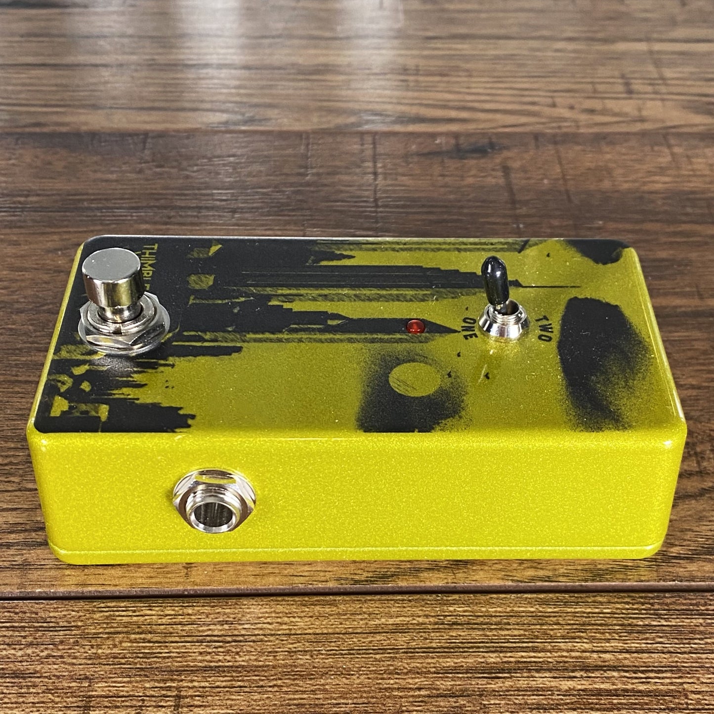 Thimble Wasp Skyscraper Ring Modulator Guitar Effect Pedal Used