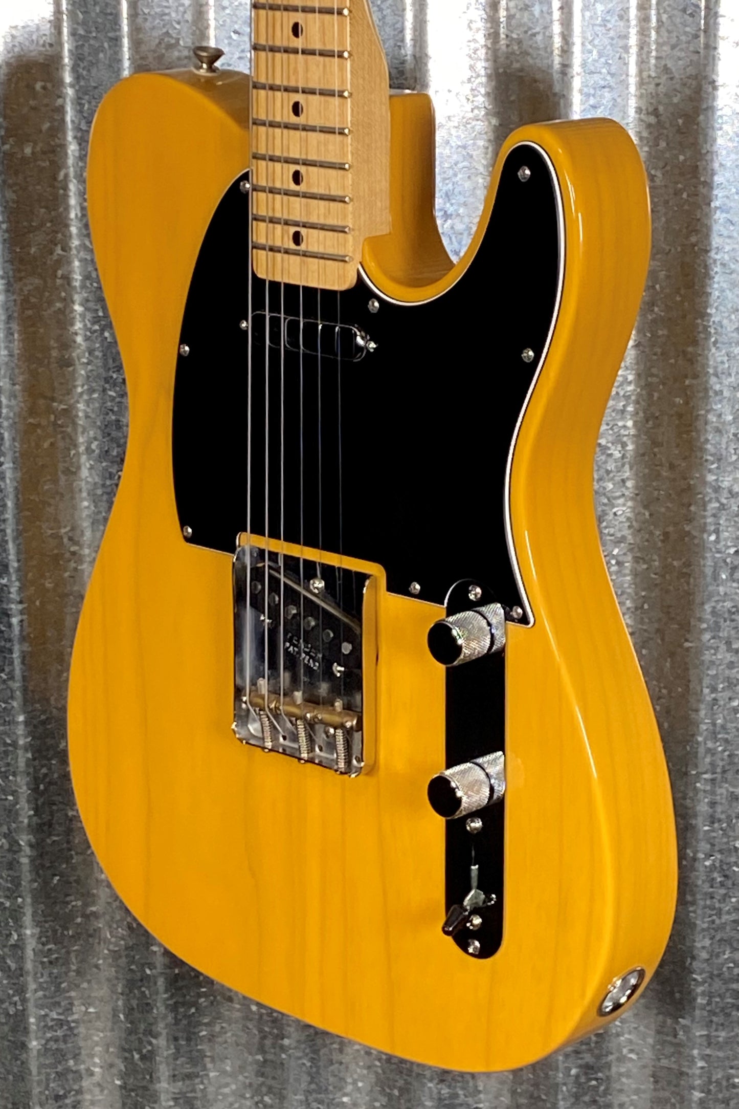 Fender Special Edition Deluxe Ash Telecaster Butterscotch Blonde & Case #4988 Used