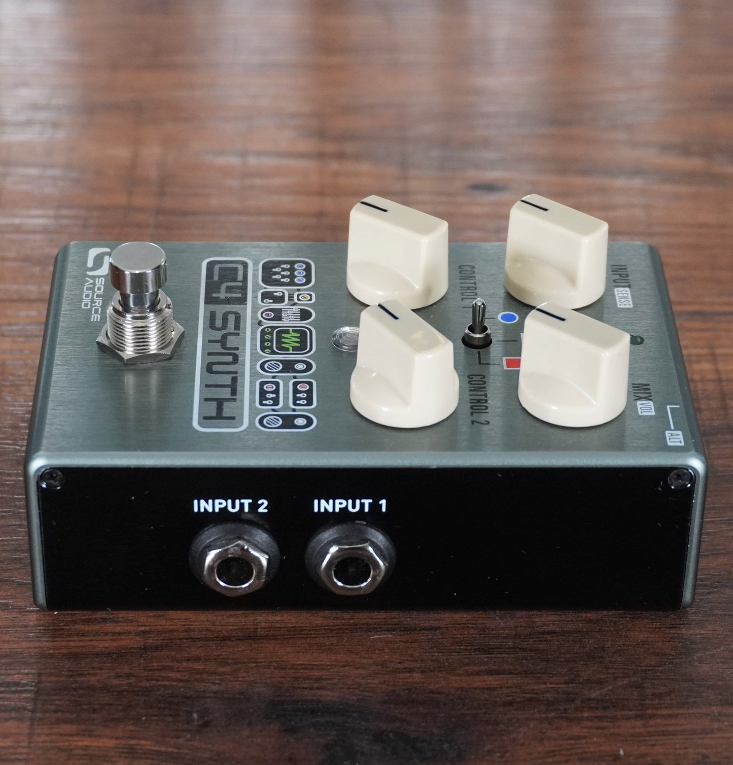 Source Audio C4 Guitar & Bass Synthesizer Effect Pedal Used