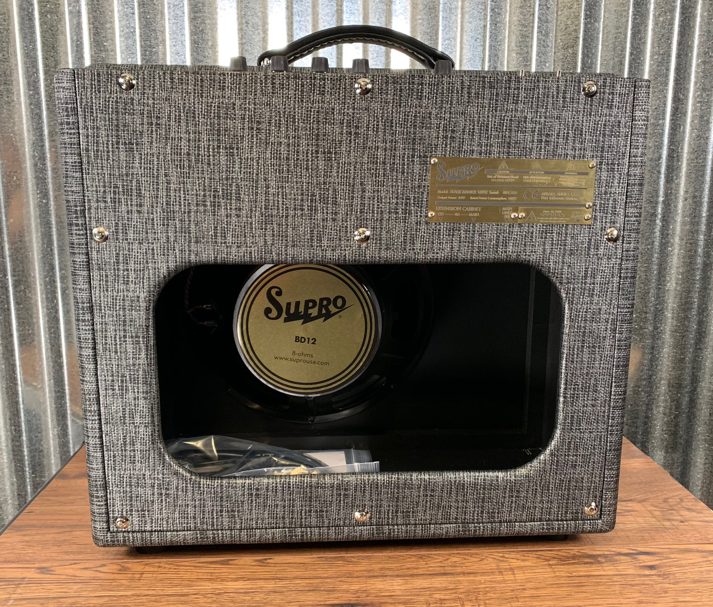 Supro 1695T Black Magick 25 Watt 1 x 12" All Tube Guitar Amplifier Combo
