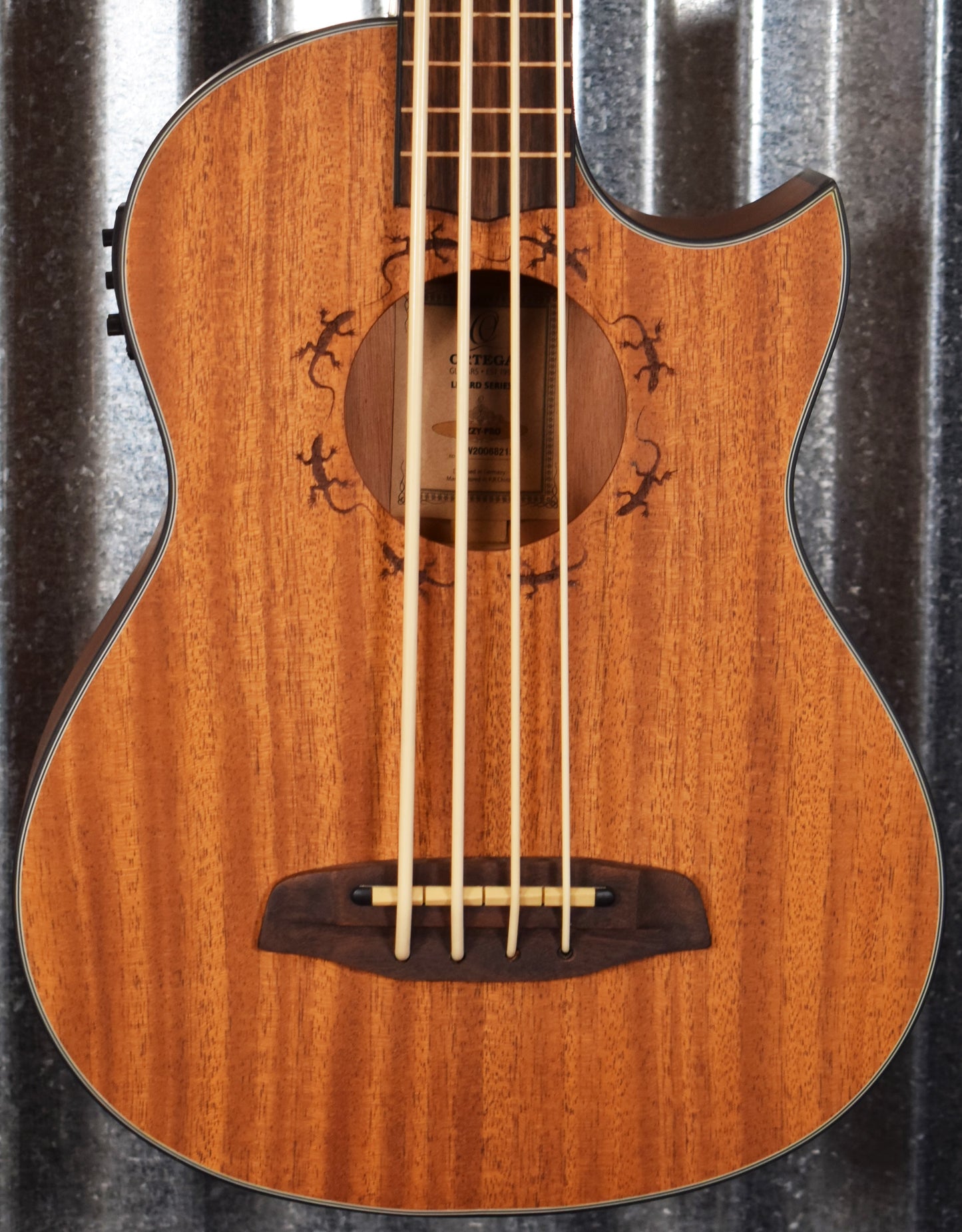 Ortega Lizzy Pro Acoustic Electric Fretless Ukulele U Bass & Bag #8215