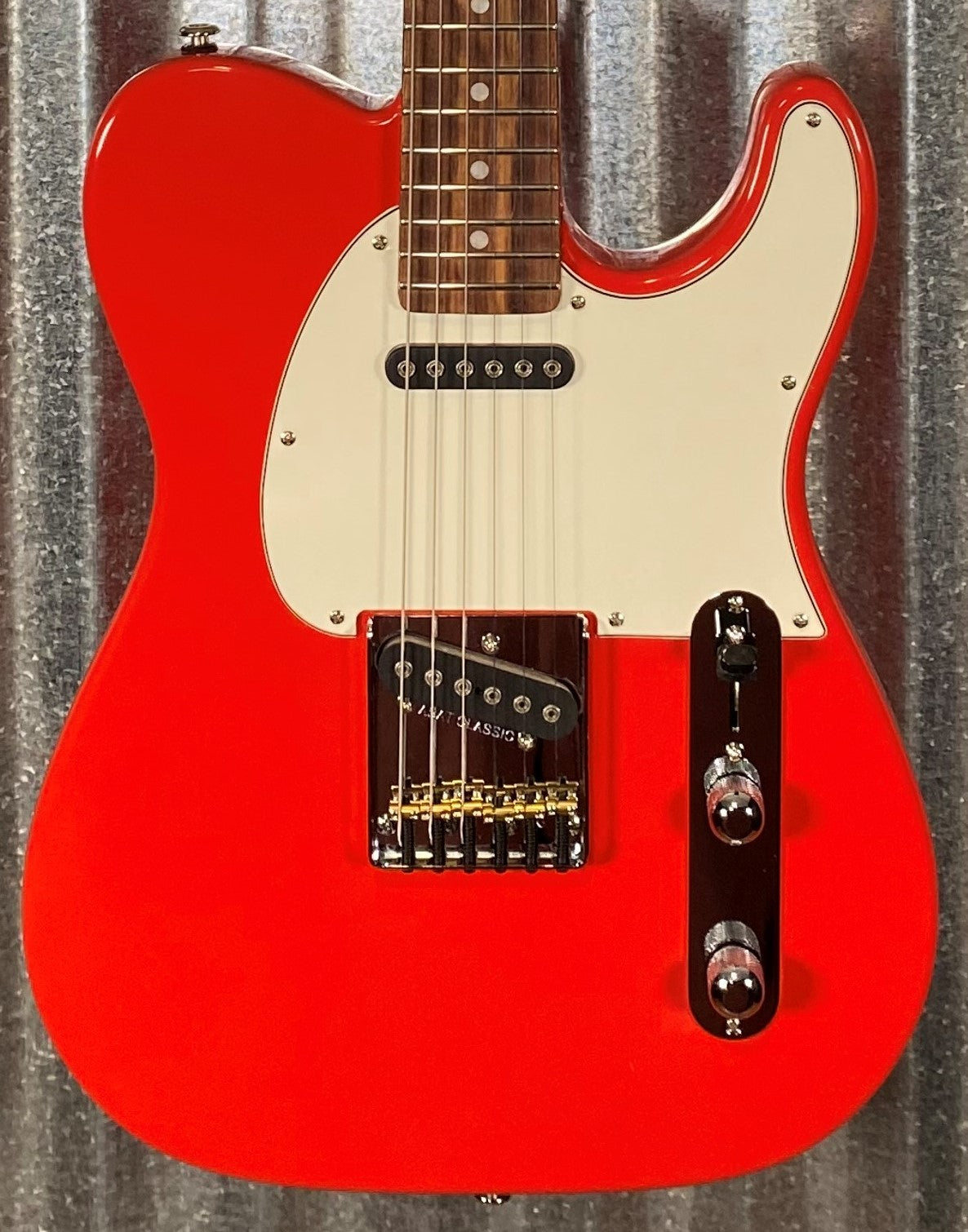 G&L USA Fullerton Deluxe ASAT Classic Fullerton Red Guitar & Bag Blem #0126