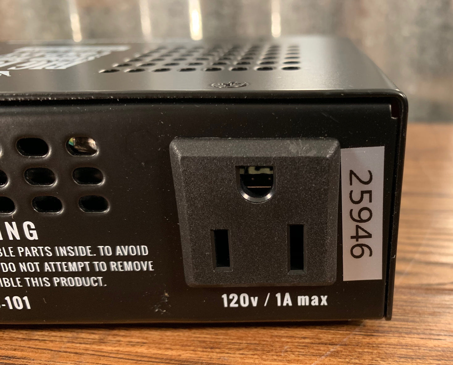 Big Joe Stompbox Power Box PB-101 Isolated Power Supply For Guitar Bass Effects Pedals