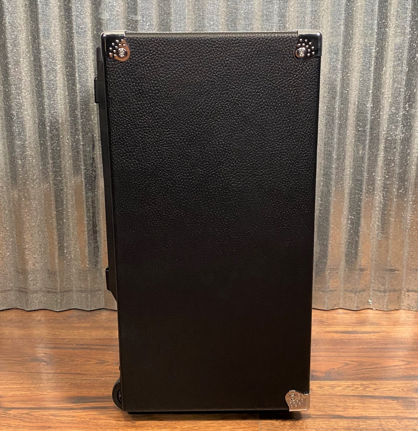 Phil Jones Bass C8 Piranha Compact 8 800 Watt 8 x 5" Bass Extension Speaker Cabinet 8 Ohm Black