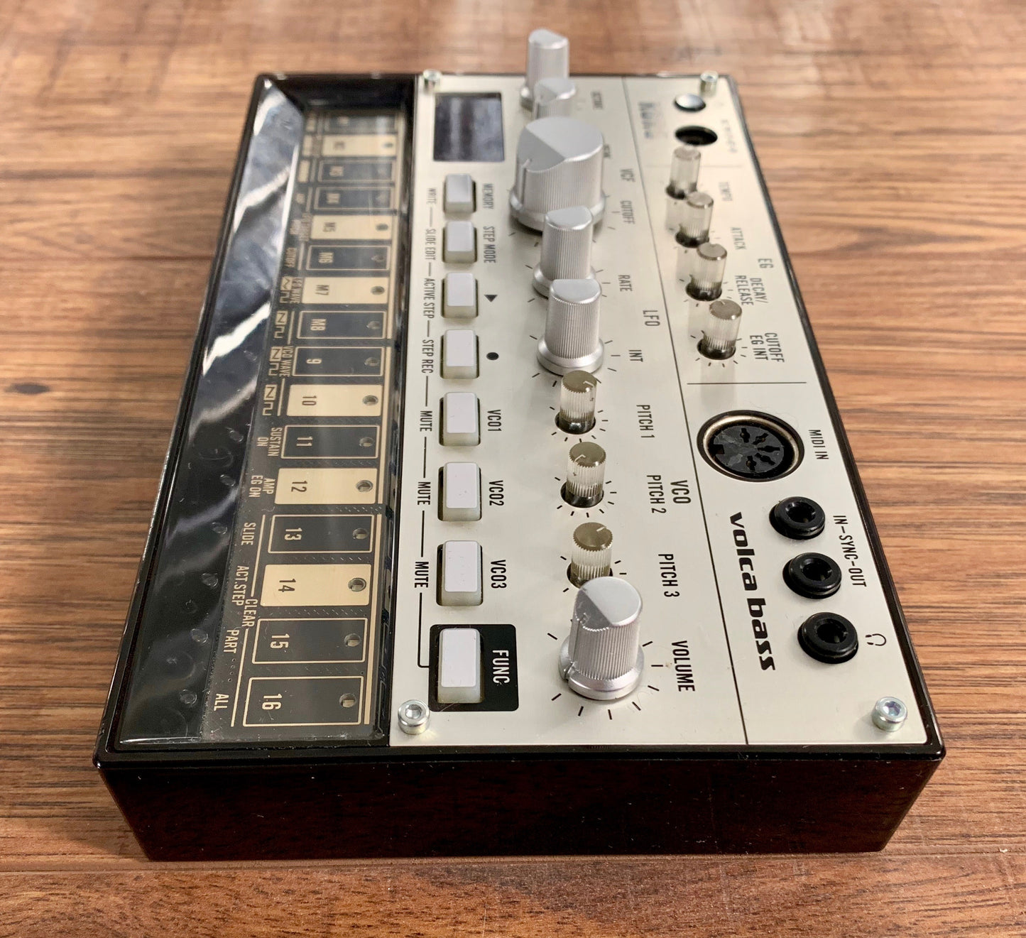 Korg Volca Bass Tabletop Analog Bass Machine Synthesizer Used